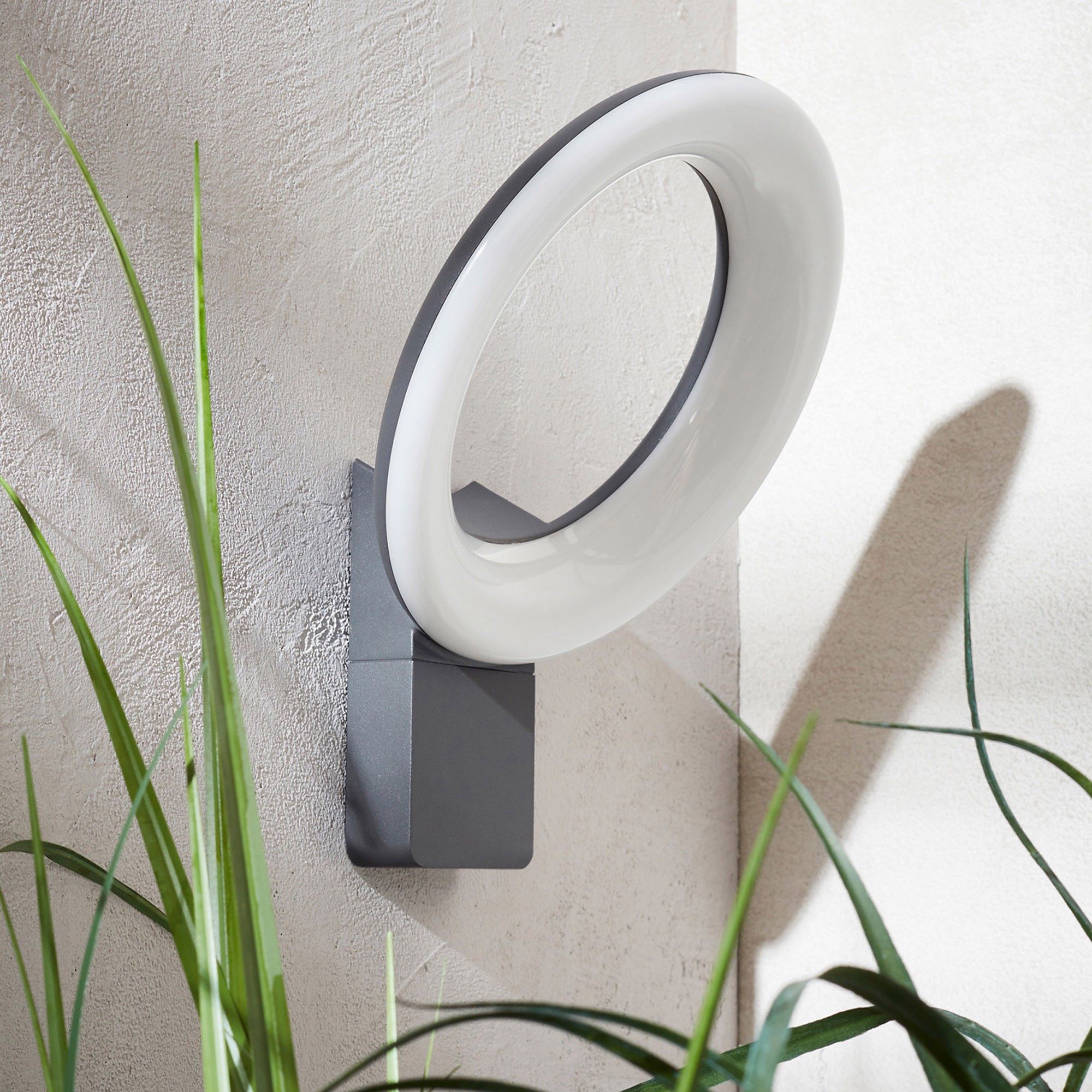 Aplica Led De Exterior Cu Senzor 2100 Lm Ip 54 Inspire Quito