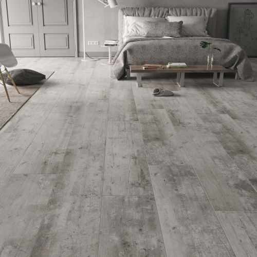 PARCHET LAMINAT MOLID NEJRO 8MM CLS33