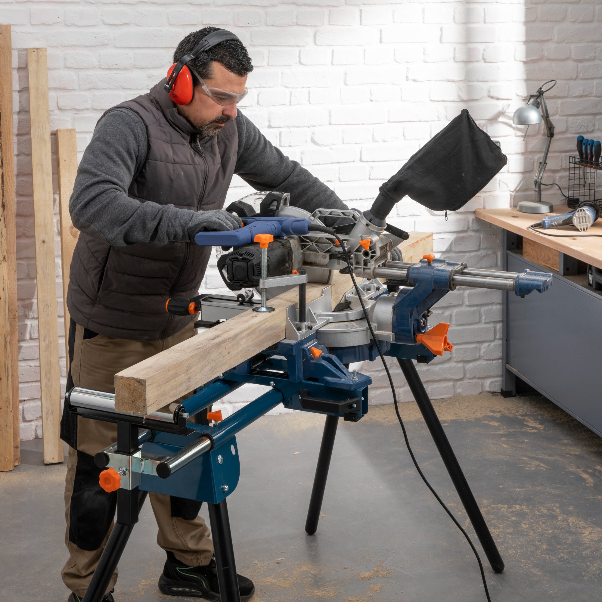 Stand multifunctional Dexter, 1000 mm, max 150 kg